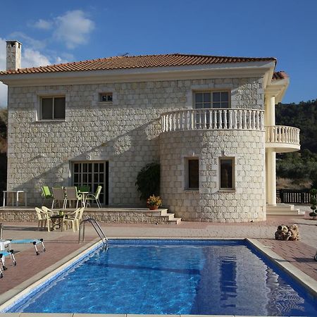 Villa Melyia Като-Пиргос Номер фото