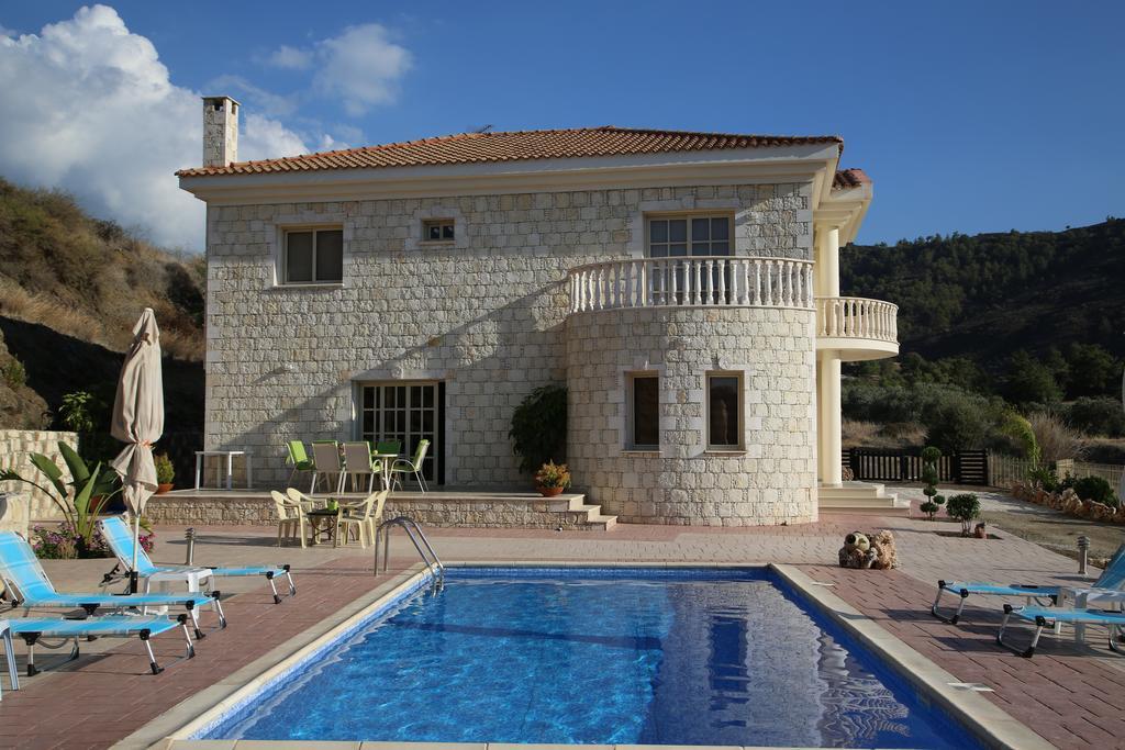 Villa Melyia Като-Пиргос Номер фото