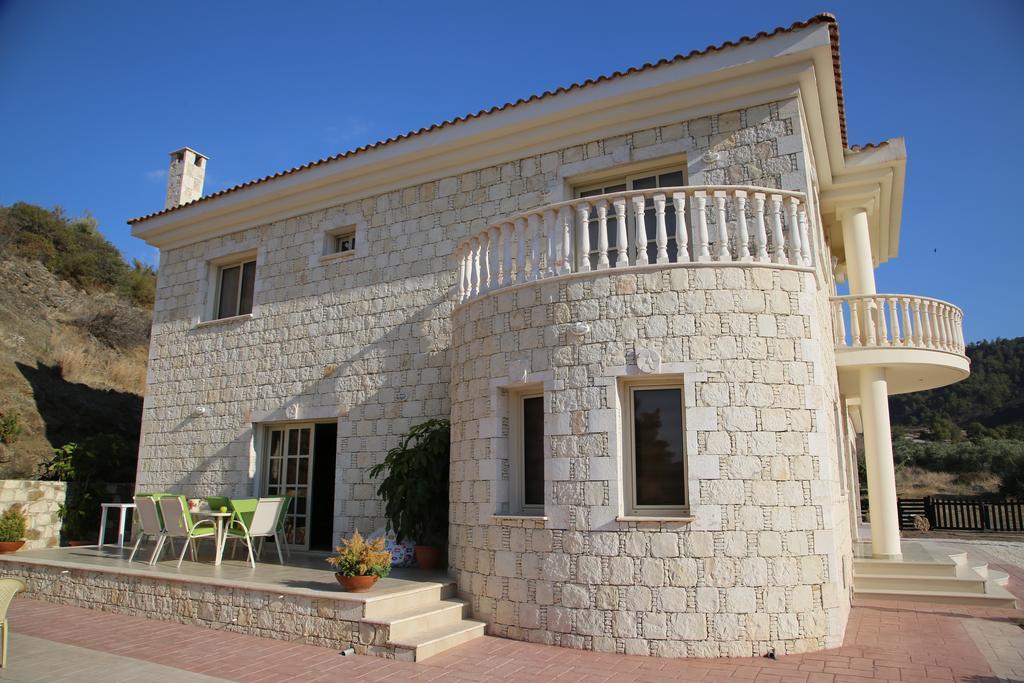 Villa Melyia Като-Пиргос Номер фото